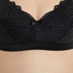 SOUTIEN-GORGE ALLAITEMENT NOIR -Triumph Soldes 11032101 Z