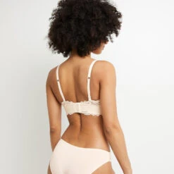 SOUTIEN-GORGE SANS ARMATURES ECRU 9 SOUTIEN-GORGE SANS ARMATURES ECRU -Triumph Soldes 11186802 D