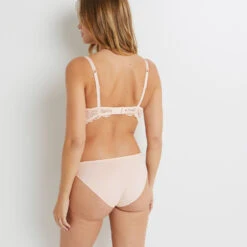 CULOTTE MICRO DENTELLE POUDRE -Triumph Soldes 11194102 D