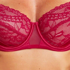 SOUTIEN-GORGE EMBOITANT DENTELLE ROUGE -Triumph Soldes 11249302 Z
