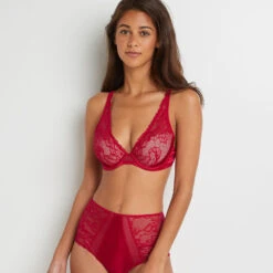 SOUTIEN-GORGE AMPLIFORME FOULARD ROUGE