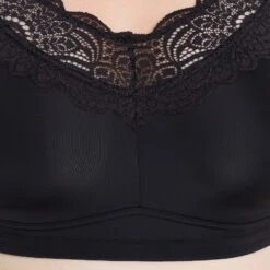 POST OP BRASSIERE NOIR -Triumph Soldes 11254001 D