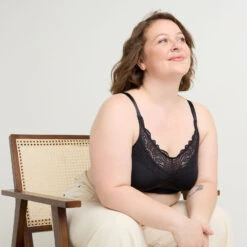 POST OP BRASSIERE NOIR -Triumph Soldes 11254001 M