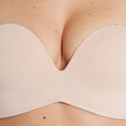 SOUTIEN-GORGE DECOLLETE PLUNGE NATUREL -Triumph Soldes 11257900 Z