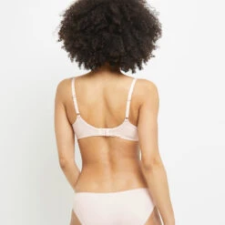 SOUTIEN-GORGE AMPLI EMBOITANT POUDRE -Triumph Soldes 11286107 D