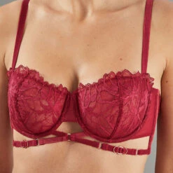 SOUTIEN-GORGE BALCONNET DENTELLE BORDEAUX 8 SOUTIEN-GORGE BALCONNET DENTELLE BORDEAUX -Triumph Soldes 11299800 Z