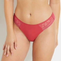 TANGA DENTELLE ROSE