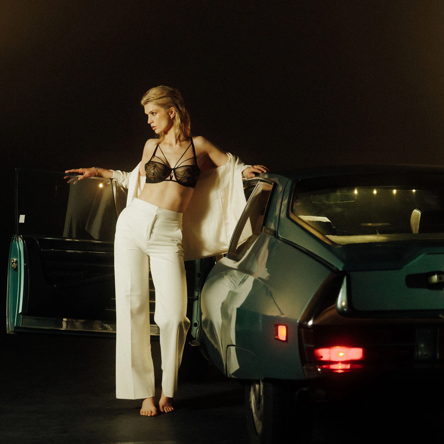 Calypso SOUTIEN-GORGE CORBEILLE MULTICO NOIR 4 Calypso SOUTIEN-GORGE CORBEILLE MULTICO NOIR – Image 2