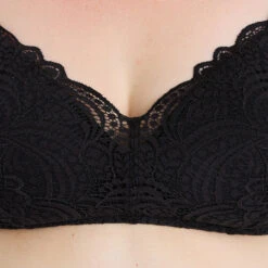 SOUTIEN-GORGE AMPLIFORME POSTOP NOIR -Triumph Soldes 11309201 D