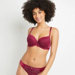 Triumph Soldes 24 SOUTIEN-GORGE AMPLIFORME EMBOITANT BORDEAUX