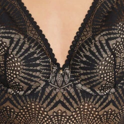 BODY AMPLIFORME DENTELLE NOIR -Triumph Soldes 20022400 Z