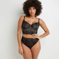 SHORTY STRING TAILLE HAUTE NOIR -Triumph Soldes 20025500 D