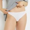 TANGA MICROFIBRE DENTELLE BLANC -Triumph Soldes 20041900 F