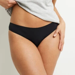 CULOTTE MICROFIBRE DENTELLE NOIR -Triumph Soldes 20042101 Z