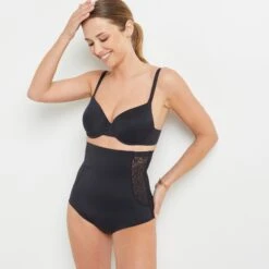 CULOTTE TRES HAUTE MICROFIBRE NOIR -Triumph Soldes 20046101 D