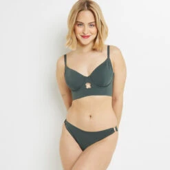 Lisa MAILLOT DE BAIN SLIP BRESILIEN VERT FONCE -Triumph Soldes 20049500 D