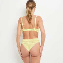 Bebe TANGA JAUNE -Triumph Soldes 20061700 Z