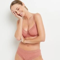 SOUTIEN-GORGE EMBOITANT ROSE