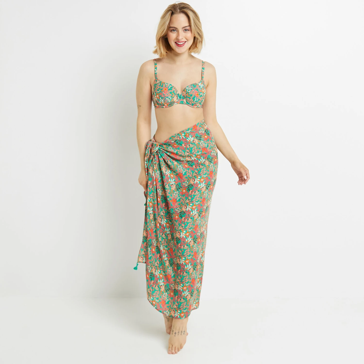 PAREO BEACHWEAR VERT 3 PAREO BEACHWEAR VERT