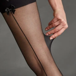 BAS PORTE-JARRETELLE 20D NOIR -Triumph Soldes 40116400 D