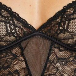 NUISETTE TRIANGLE DENTELLE NOIR -Triumph Soldes 43180102 Z