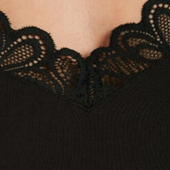 TOP NOIR -Triumph Soldes 43186701 Z