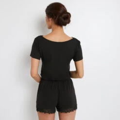 SHORT VISCOSE NOIR -Triumph Soldes 43187001 D